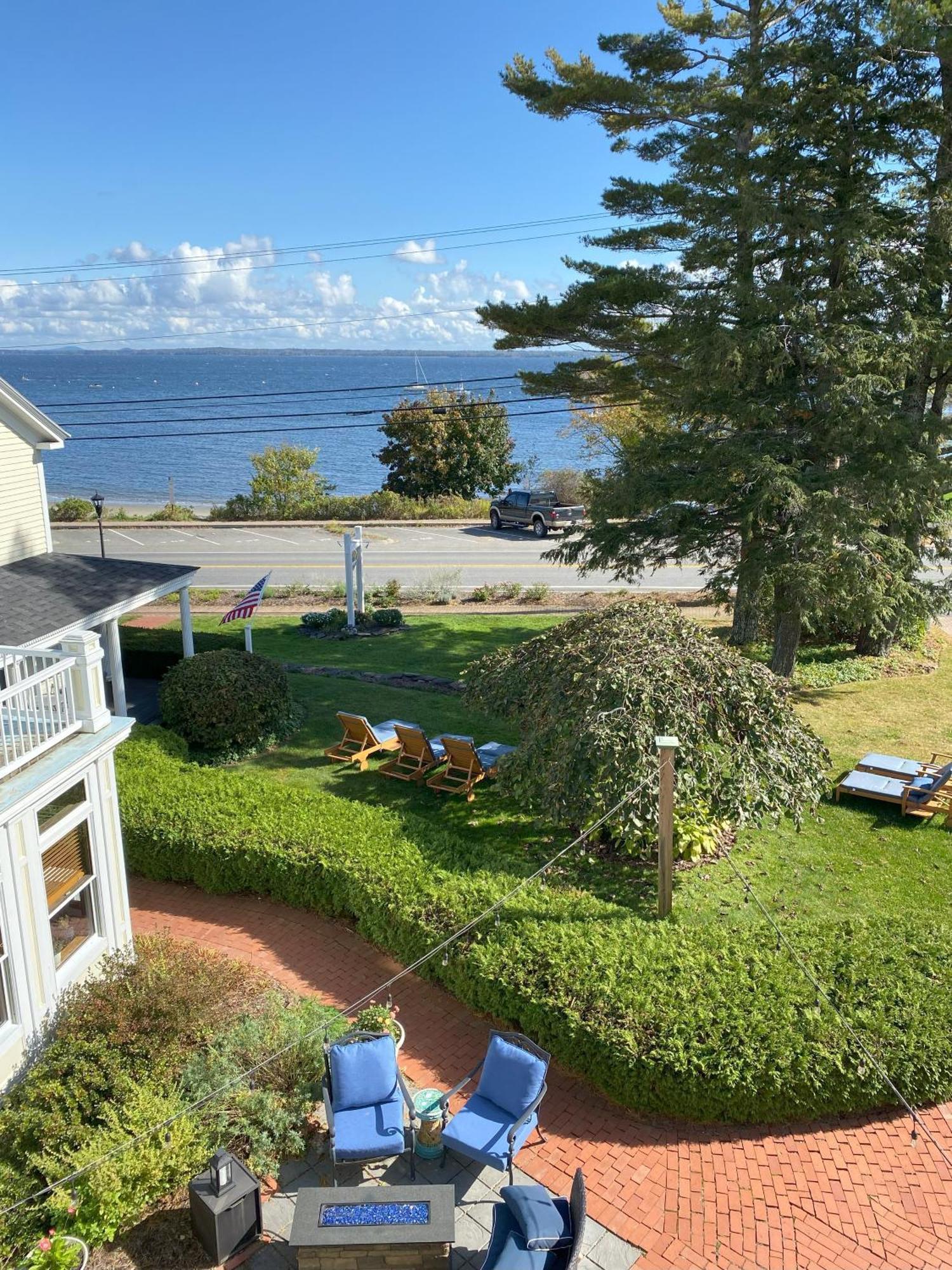 Spouter Inn Bed & Breakfast Lincolnville Exterior photo