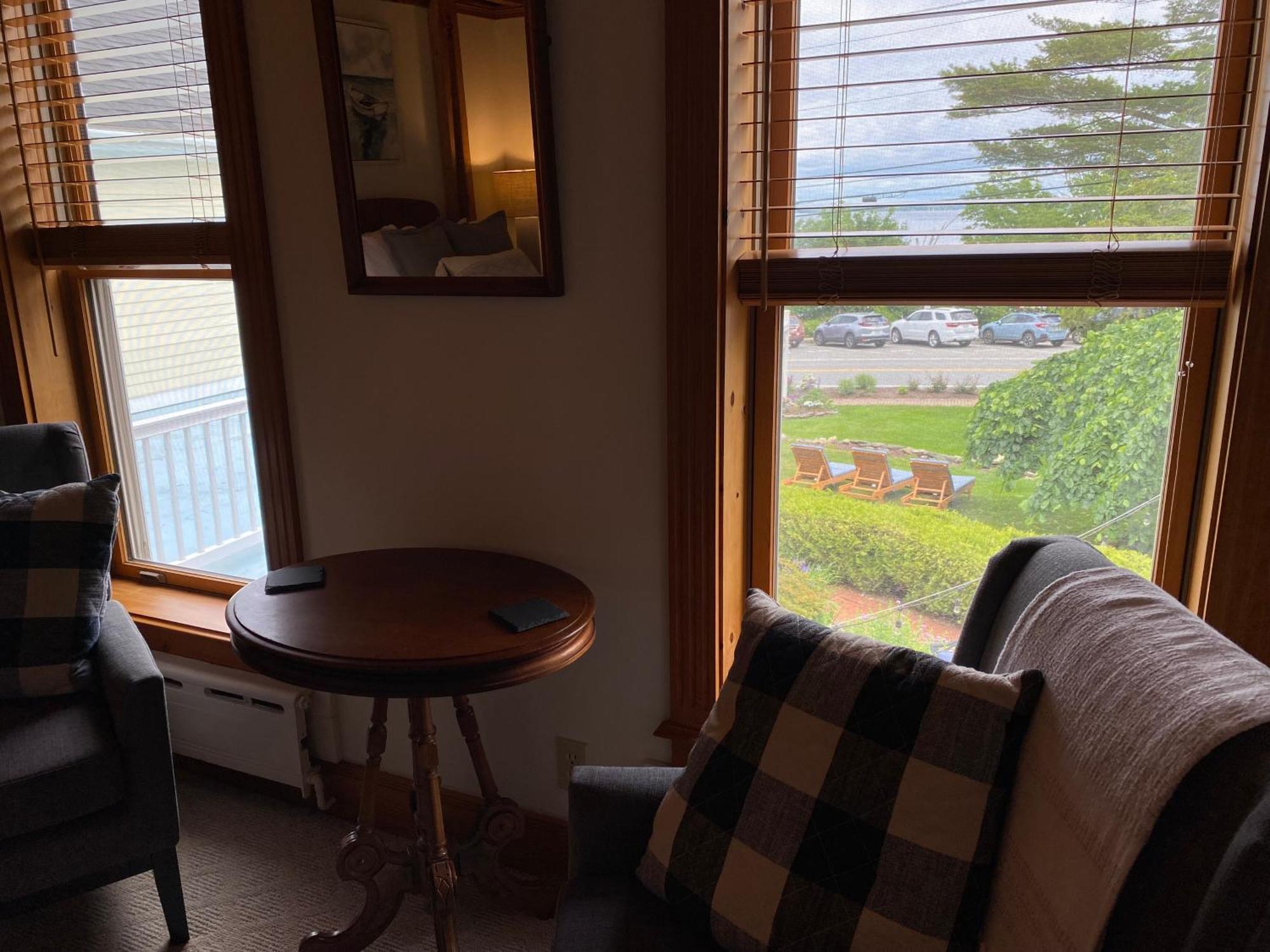 Spouter Inn Bed & Breakfast Lincolnville Exterior photo