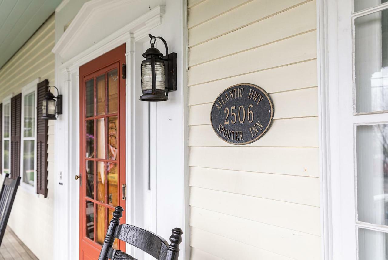 Spouter Inn Bed & Breakfast Lincolnville Exterior photo