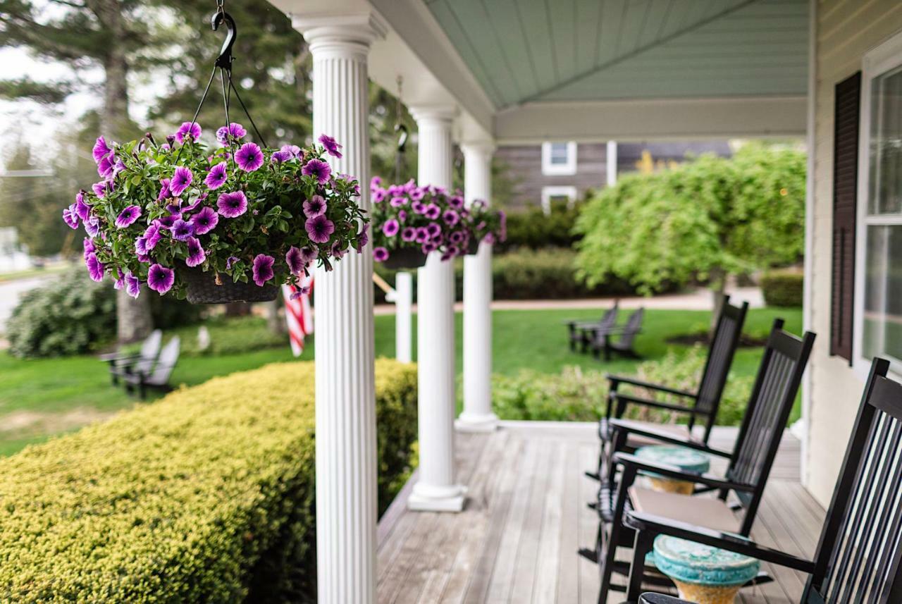 Spouter Inn Bed & Breakfast Lincolnville Exterior photo